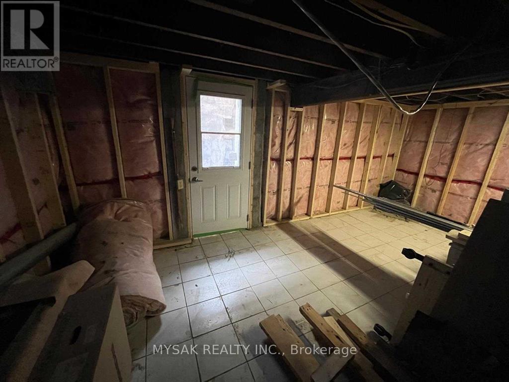 7 King Street, St. Catharines, Ontario  L2R 5H9 - Photo 19 - X12692538