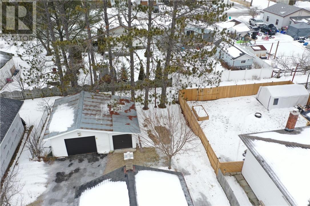 282 Adelaide, Espanola, Ontario P5E 1H3 - Photo 3 - 2126052