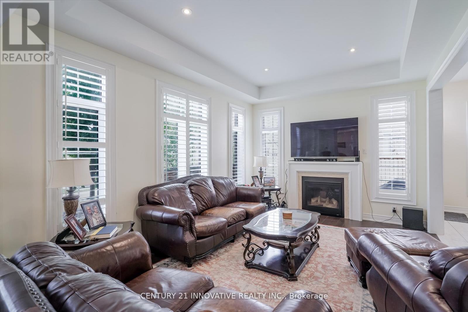 94 Brabin Circle, Whitby, Ontario  L1P 0C1 - Photo 12 - E12691856