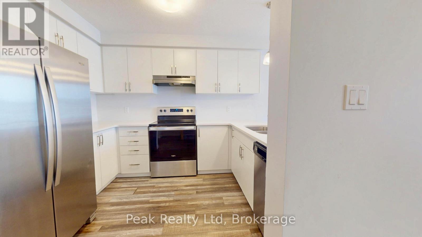 328 Bradshaw Drive, Stratford, Ontario  N5A 0K2 - Photo 3 - X12692762