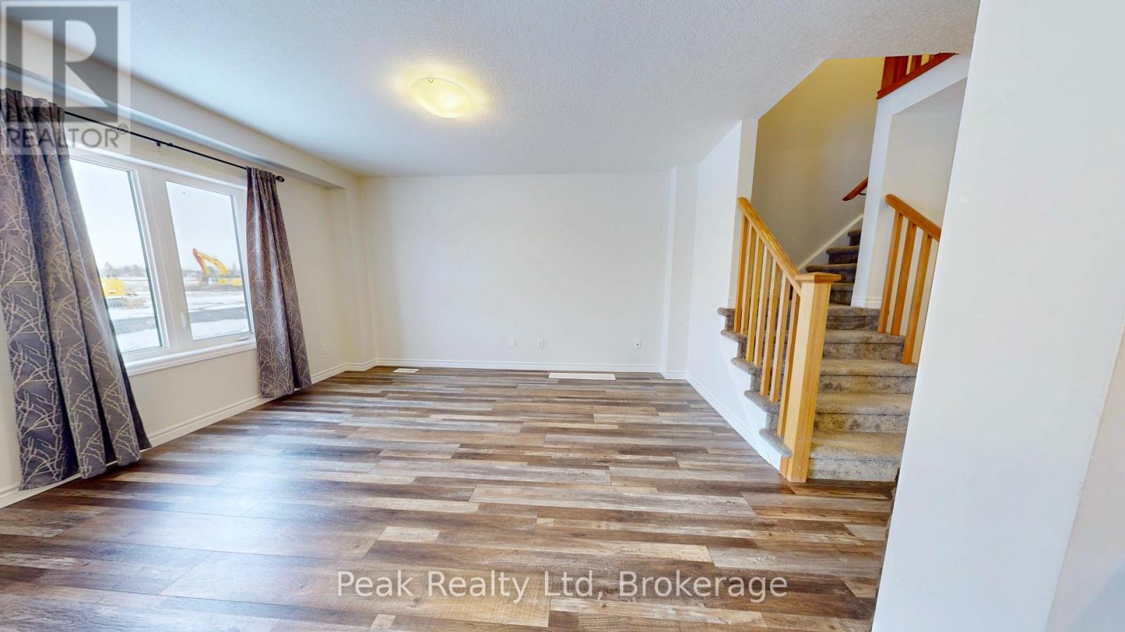 328 Bradshaw Drive, Stratford, Ontario  N5A 0K2 - Photo 4 - X12692762