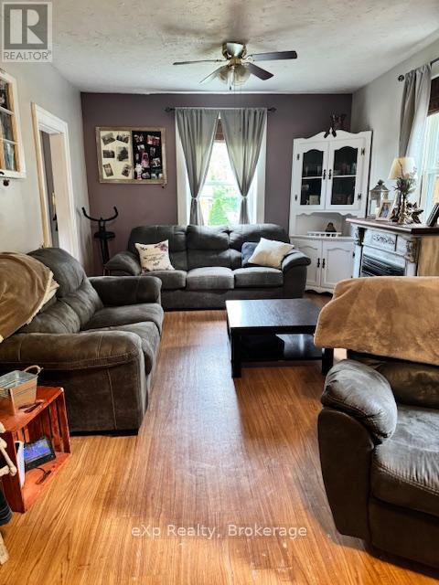 120 3rd Avenue Sw, Arran-Elderslie, Ontario  N0G 1L0 - Photo 8 - X12692790