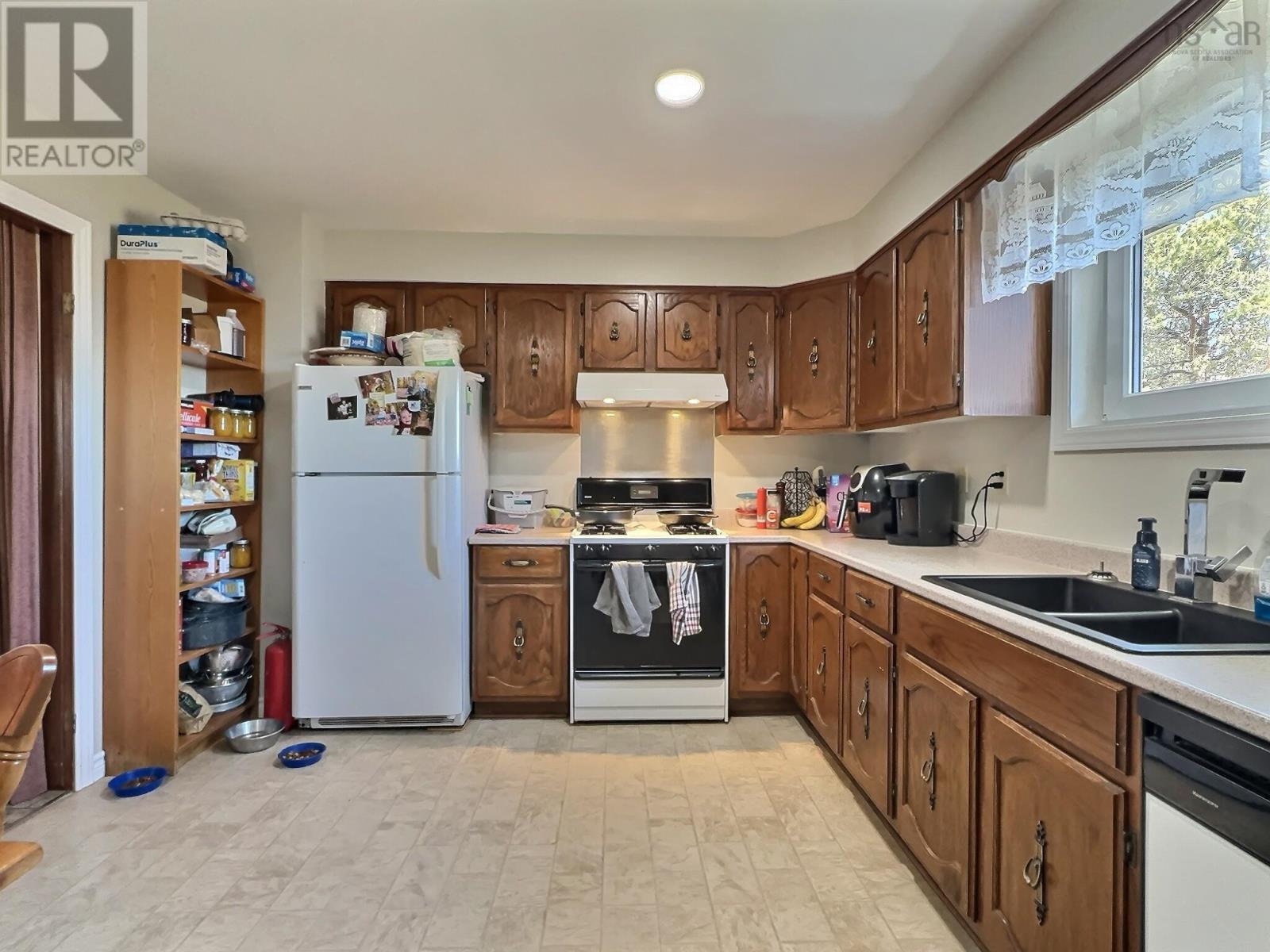 119 Main Street, Tatamagouche, Nova Scotia  B0K 1V0 - Photo 3 - 202507669