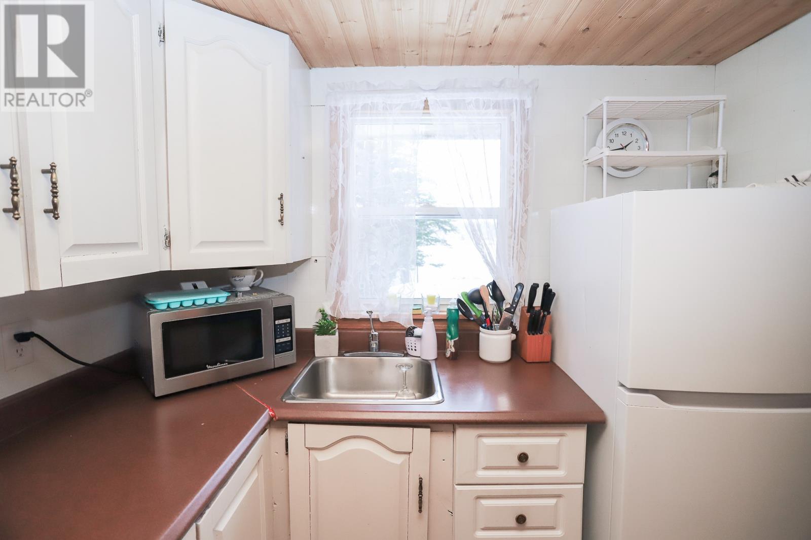 1 Stringer Street, Ocean Pond, Newfoundland & Labrador  A0B 3K0 - Photo 10 - 1293725