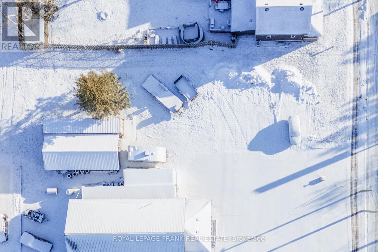 122 Queen Street, Kawartha Lakes, Ontario  K9V 1N3 - Photo 3 - X12692714