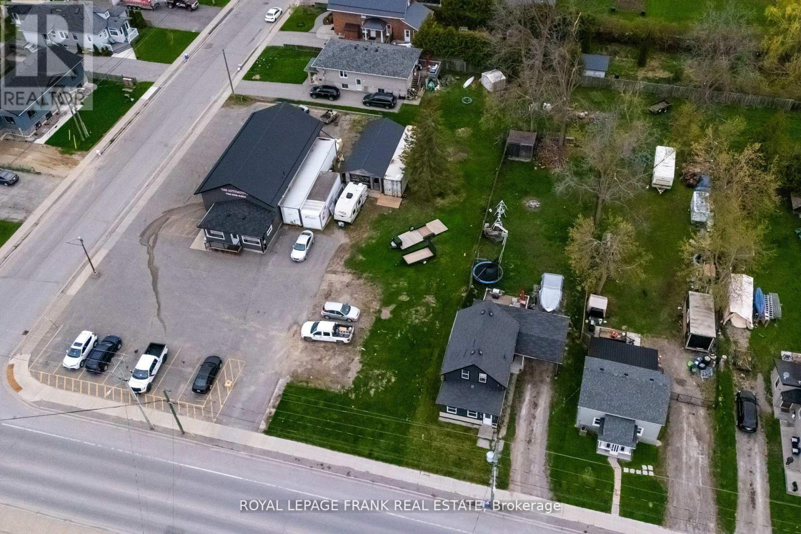 122 Queen Street, Kawartha Lakes, Ontario  K9V 1N3 - Photo 6 - X12692714