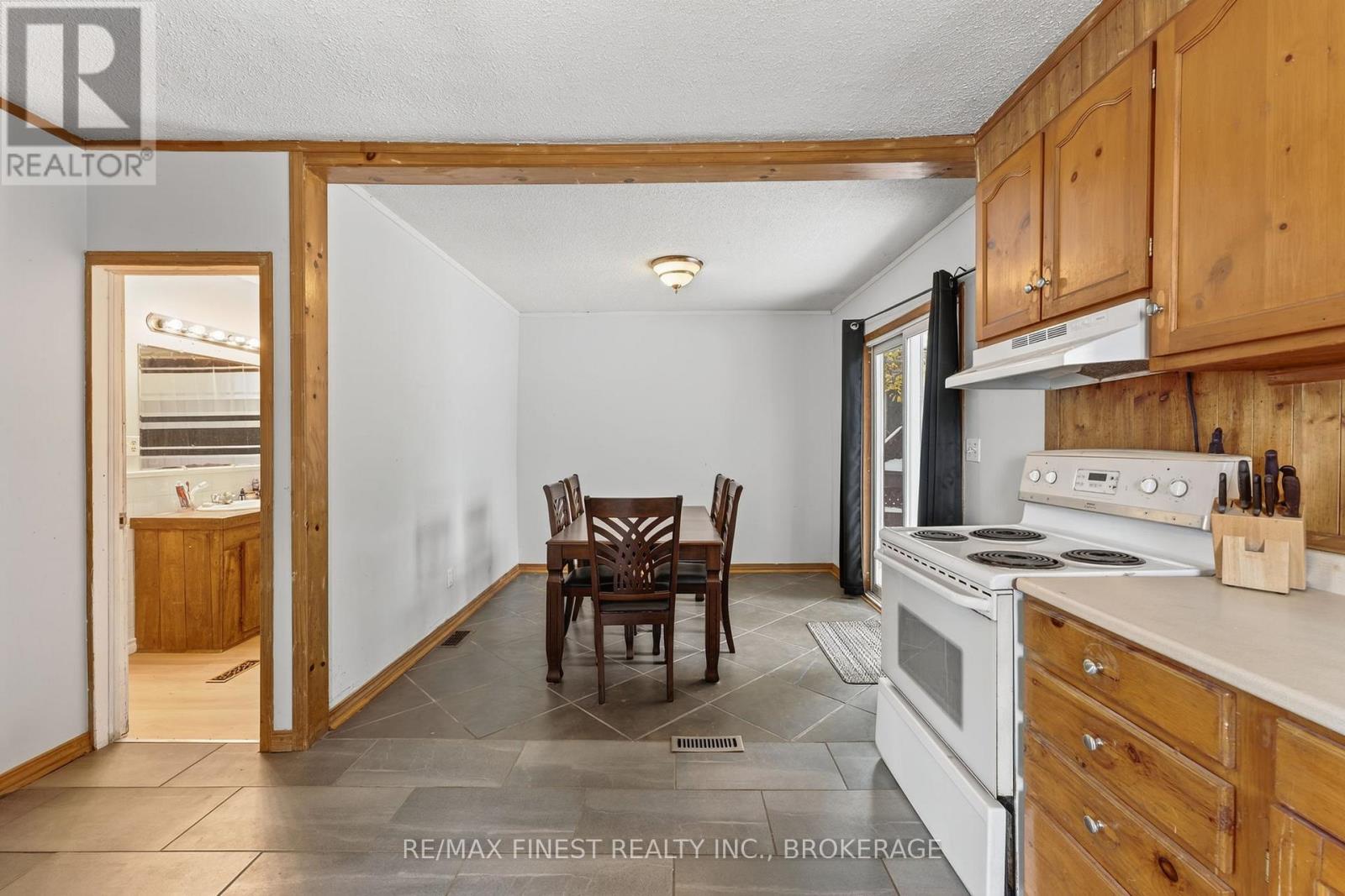 161 Thomas Street, Greater Napanee, Ontario  K7R 2H4 - Photo 8 - X12692774