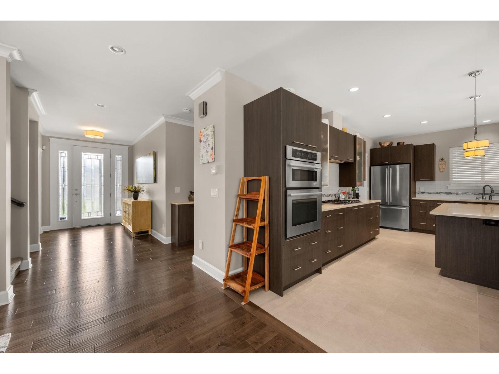 1085 King George Boulevard, Surrey, British Columbia  V4A 9S7 - Photo 13 - R3079117