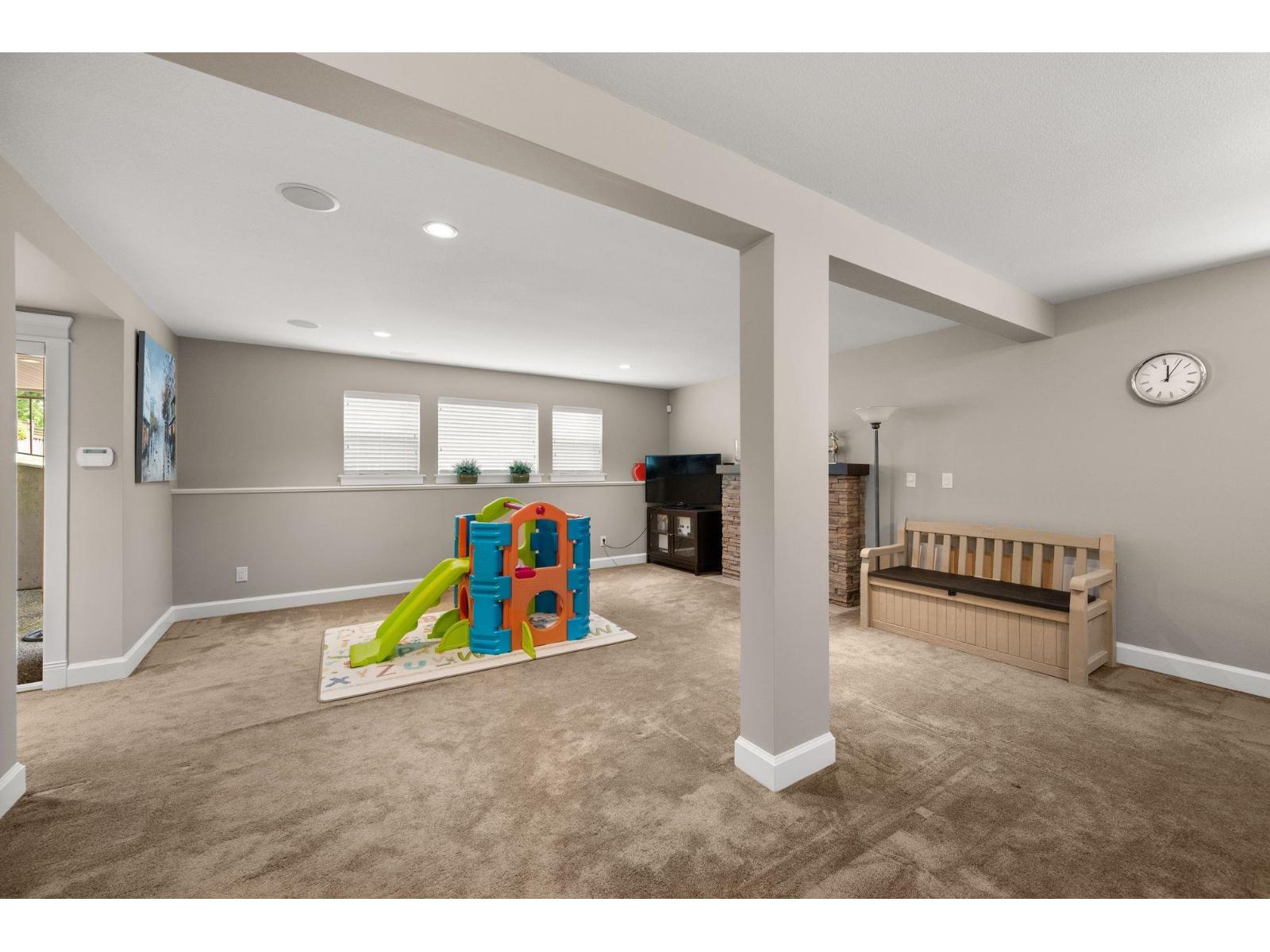 1085 King George Boulevard, Surrey, British Columbia  V4A 9S7 - Photo 30 - R3079117