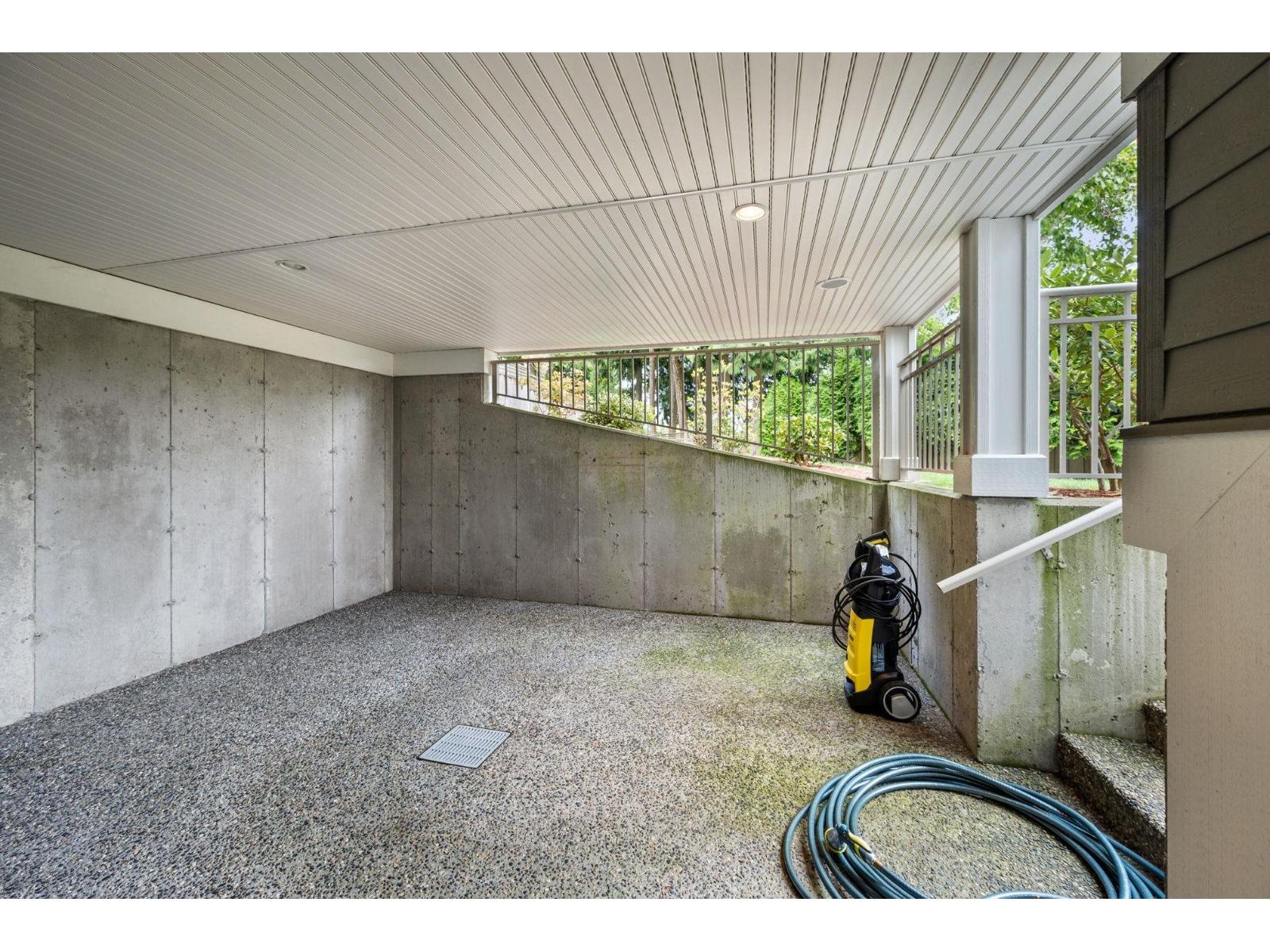 1085 King George Boulevard, Surrey, British Columbia  V4A 9S7 - Photo 31 - R3079117