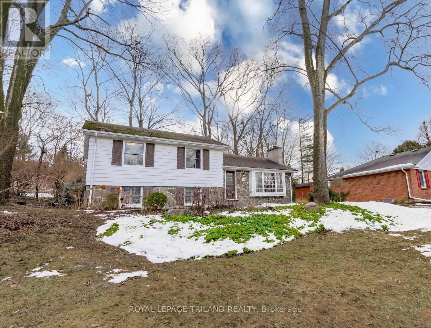 7 Briarhill Place, London East, Ontario  N5Y 1P7 - Photo 2 - X12692760