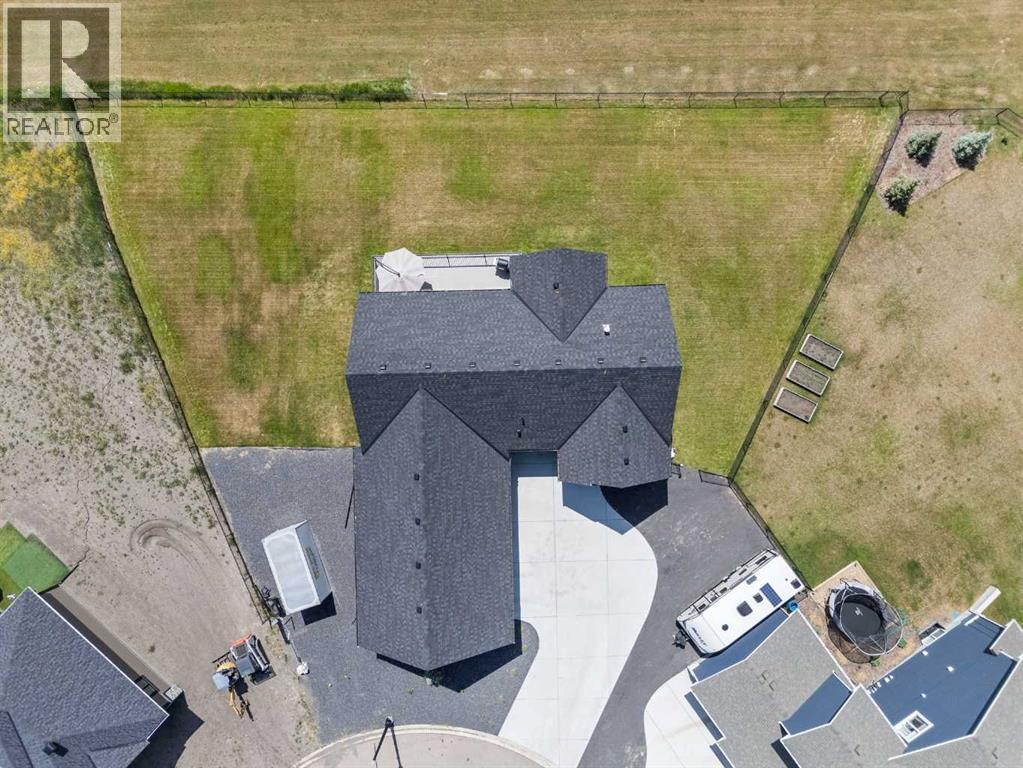 32 Monterra Landing, Rural Rocky View County, Alberta  T4C 0G8 - Photo 4 - A2276255