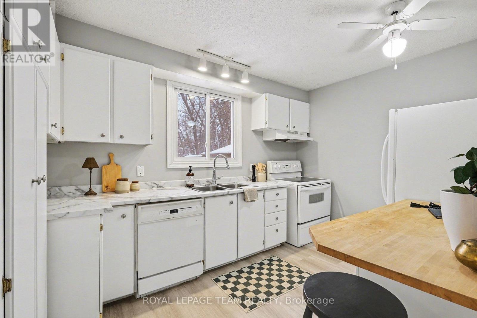 10 - 105 Parkinson Street, North Grenville, Ontario  K0G 1J0 - Photo 16 - X12692720