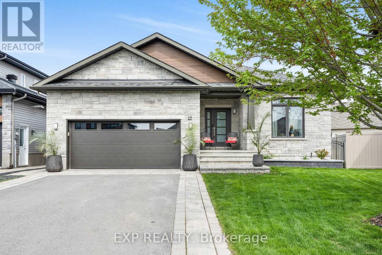 42 Granite Street, Clarence-Rockland, Ontario  K4K 0H8 - Photo 1 - X12692804