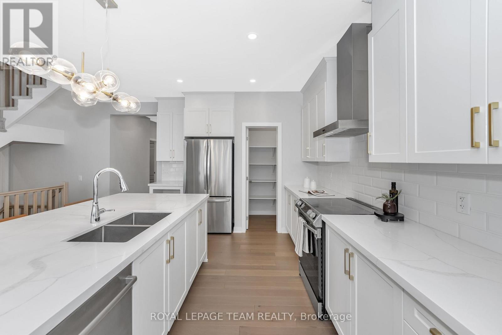 279 Ketchikan Crescent, Ottawa, Ontario  K2T 0S2 - Photo 9 - X12692810