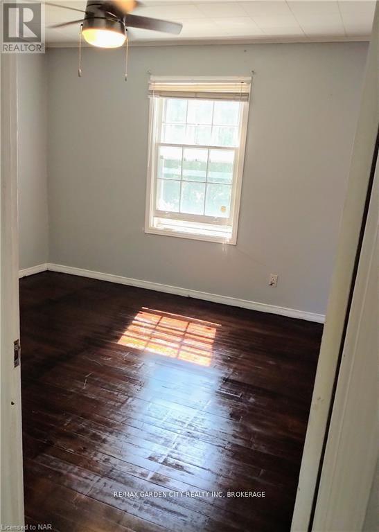 63 Leeper Street, St. Catharines, Ontario  L2S 2N1 - Photo 5 - X12692722