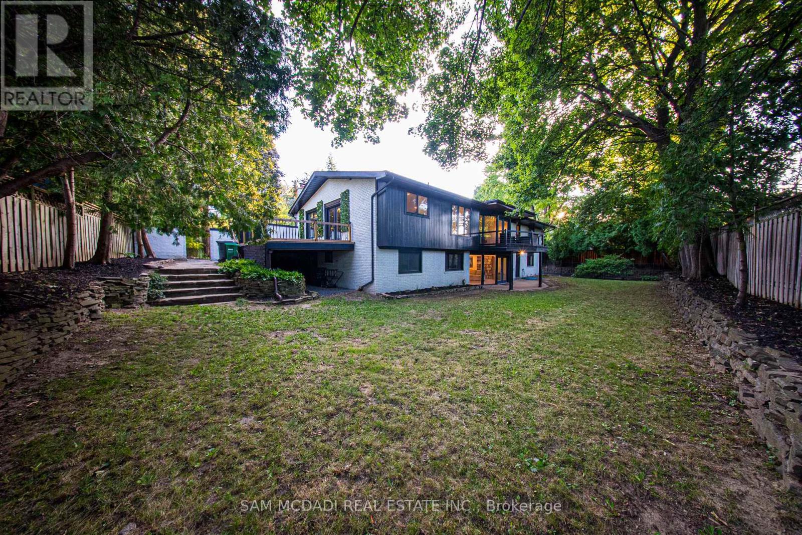 625 Sir Richard's Road, Mississauga, Ontario  L5C 1A3 - Photo 41 - W12691284