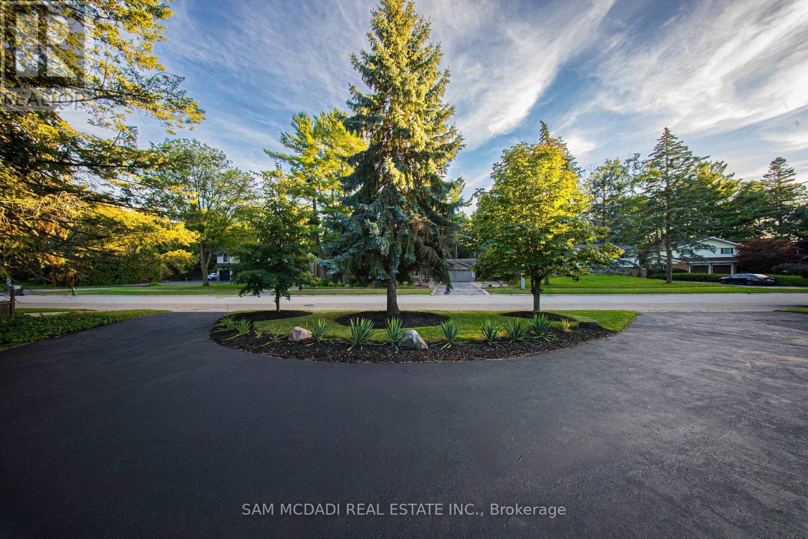 625 Sir Richard's Road, Mississauga, Ontario  L5C 1A3 - Photo 42 - W12691284