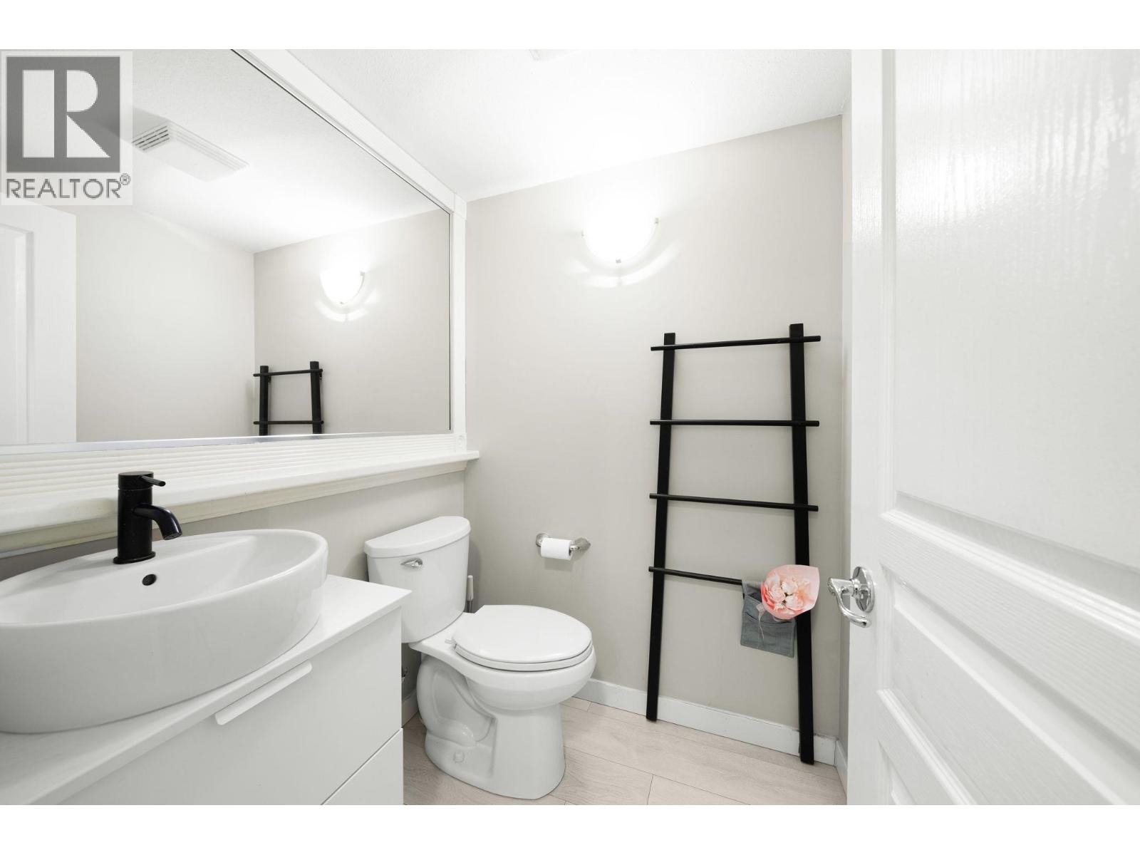 10 2351 Parkway Boulevard, Coquitlam, British Columbia  V3E 3P2 - Photo 10 - R3079082