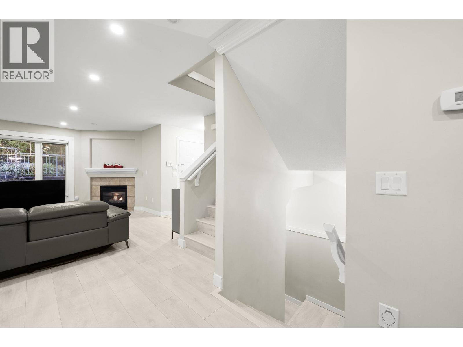 10 2351 Parkway Boulevard, Coquitlam, British Columbia  V3E 3P2 - Photo 15 - R3079082