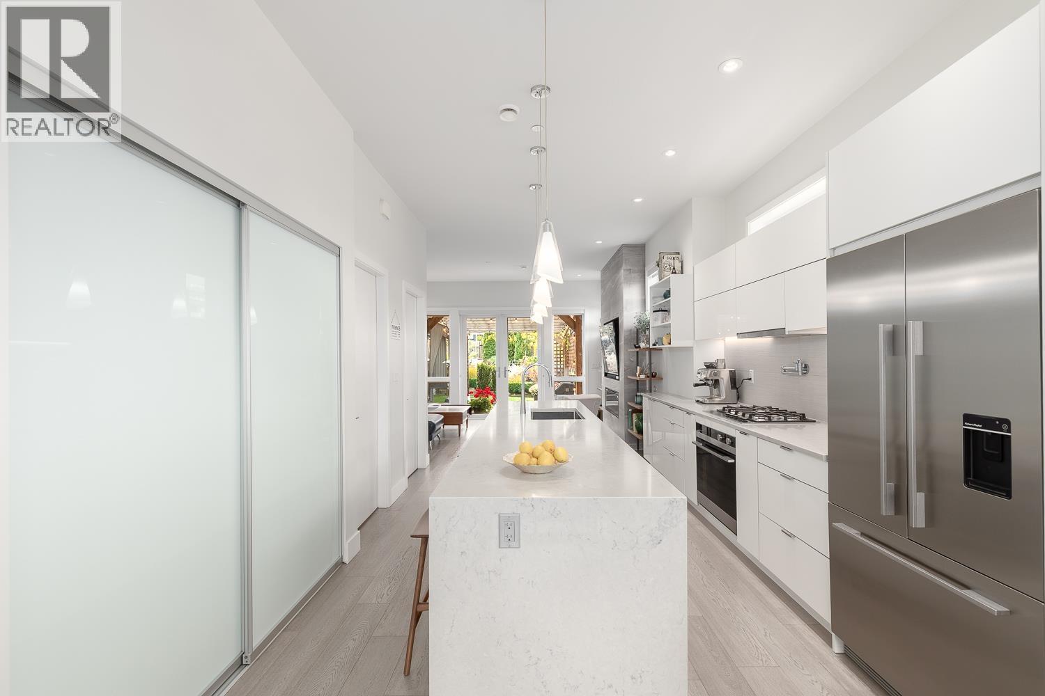 220 E 40th Avenue, Vancouver, British Columbia  V5W 1L8 - Photo 7 - R3079039