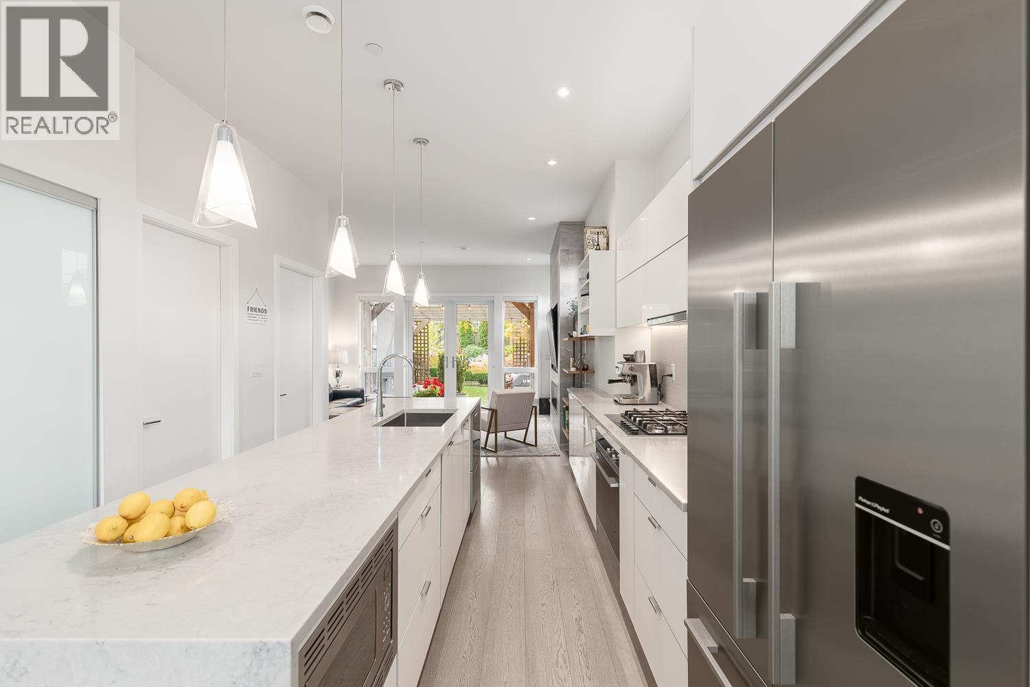 220 E 40th Avenue, Vancouver, British Columbia  V5W 1L8 - Photo 9 - R3079039