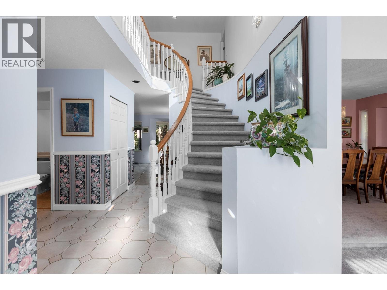 2826 Thimbleberry Court, Coquitlam, British Columbia  V3E 2T3 - Photo 2 - R3079047