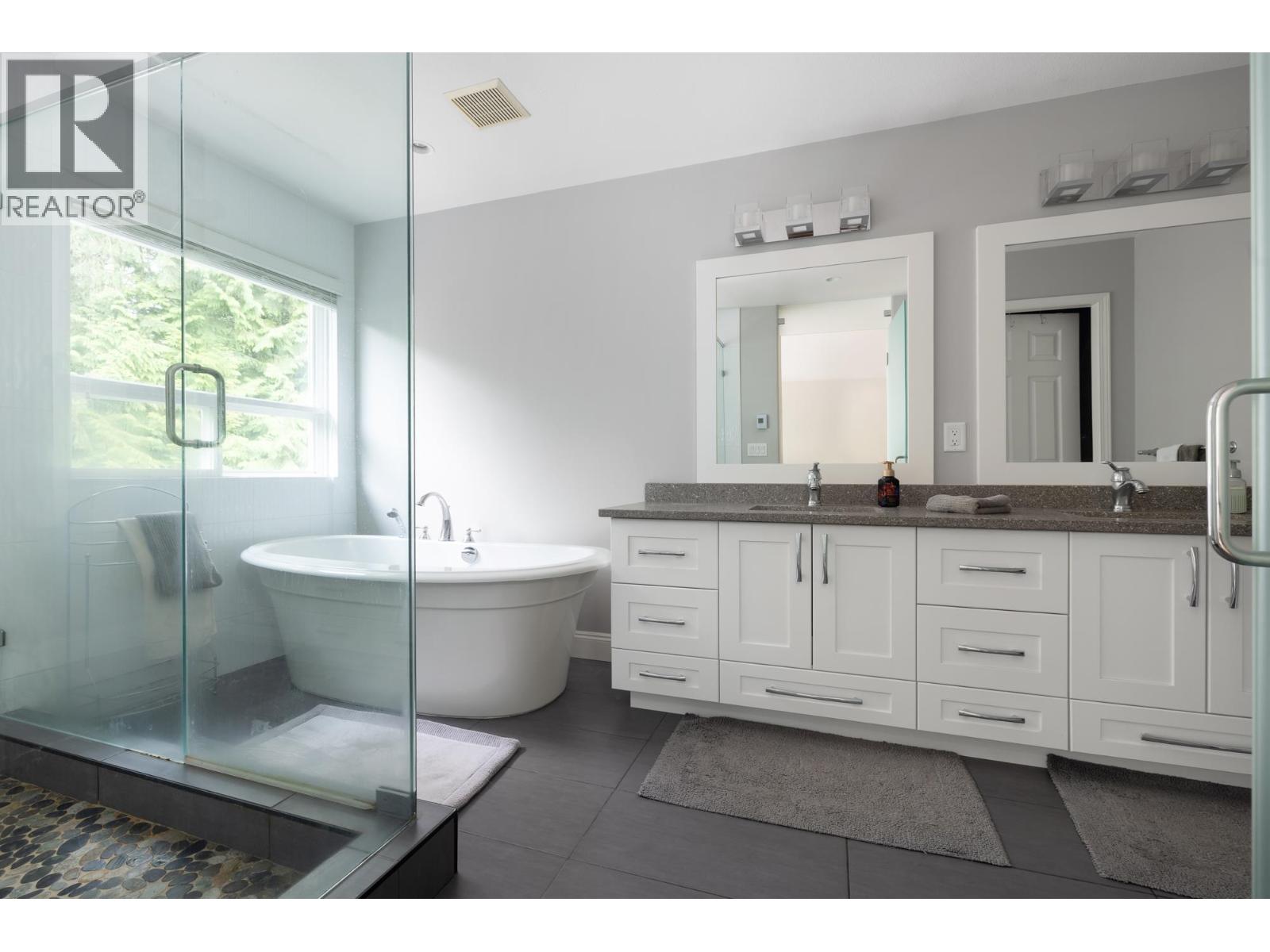 118 Chestnut Court, Port Moody, British Columbia  V3H 5G4 - Photo 25 - R3079064