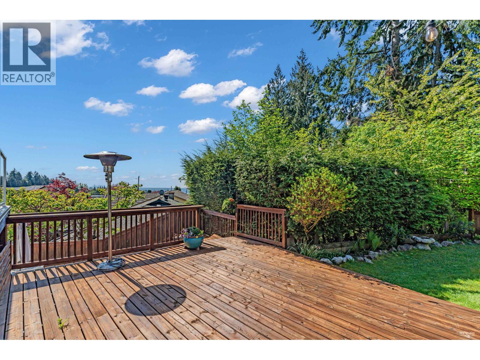 4323 Valencia Avenue, North Vancouver, British Columbia  V7N 4A7 - Photo 11 - R3079070