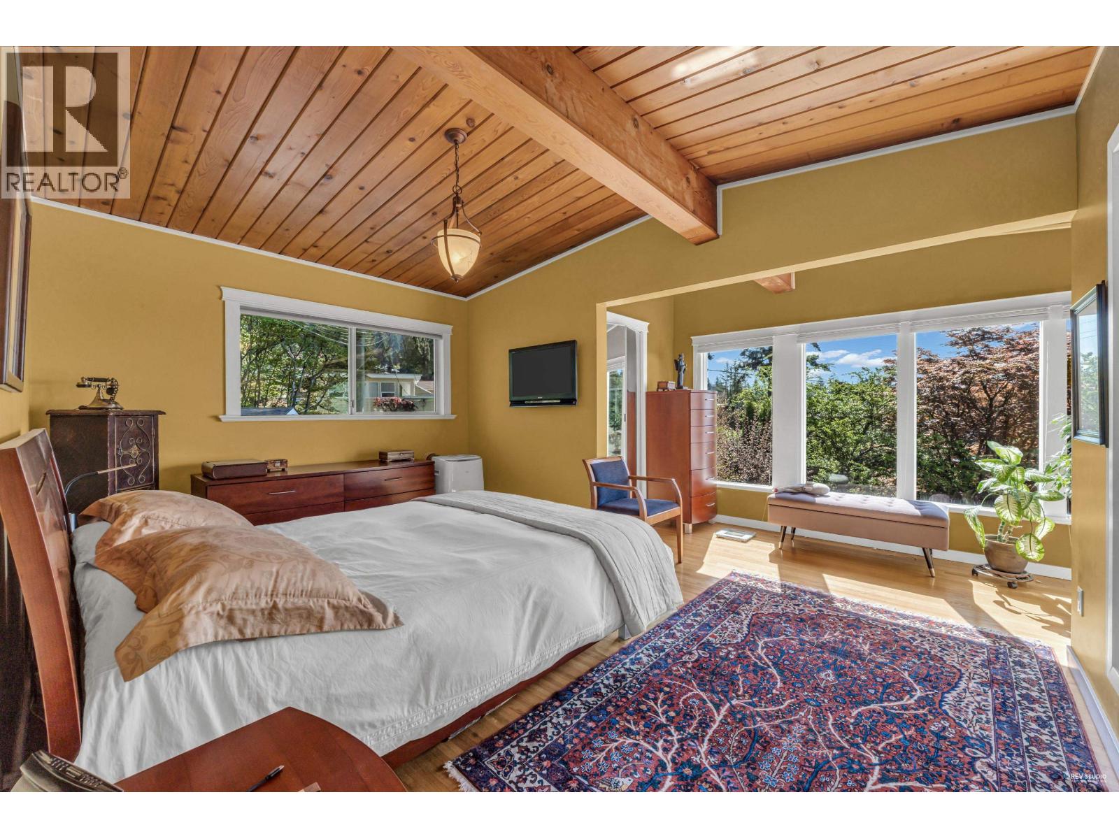 4323 Valencia Avenue, North Vancouver, British Columbia  V7N 4A7 - Photo 14 - R3079070