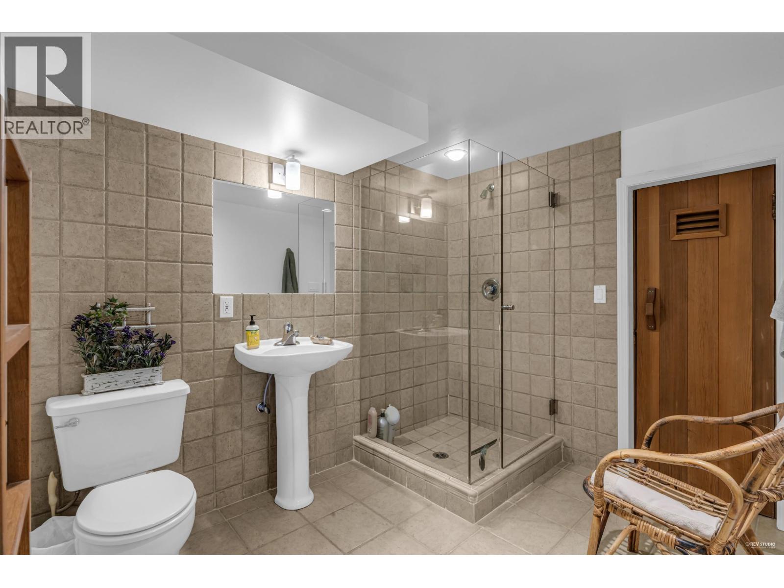 4323 Valencia Avenue, North Vancouver, British Columbia  V7N 4A7 - Photo 28 - R3079070