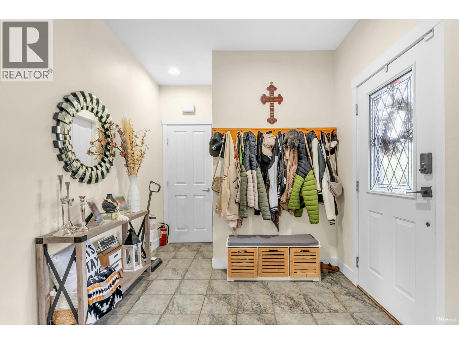 10322 243a Street, Maple Ridge, British Columbia  V2W 2C7 - Photo 3 - R3079096