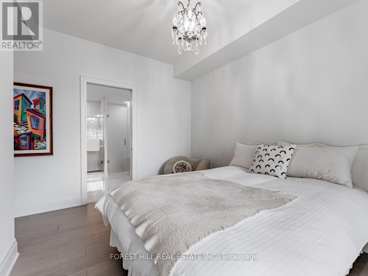 201 - 280 HOWLAND AVENUE Toronto (Annex), ON M5R 0C3