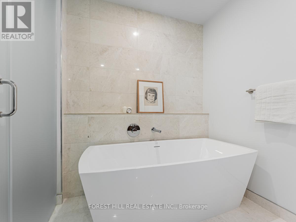 201 - 280 HOWLAND AVENUE Toronto (Annex), ON M5R 0C3