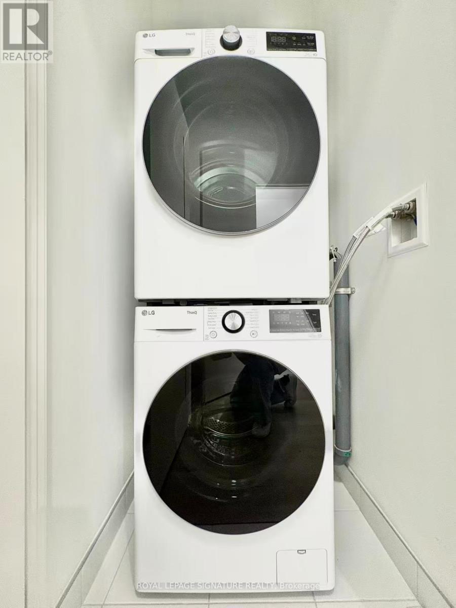 0231 - 30 Dreamers Way, Toronto, Ontario  M5A 0Y7 - Photo 9 - C12692750