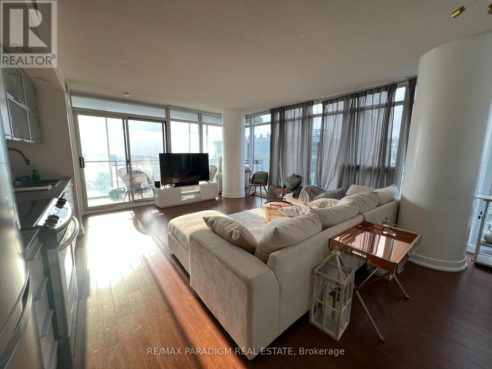 2509 - 25 Capreol Court, Toronto, Ontario  M5V 3Z7 - Photo 3 - C12692776