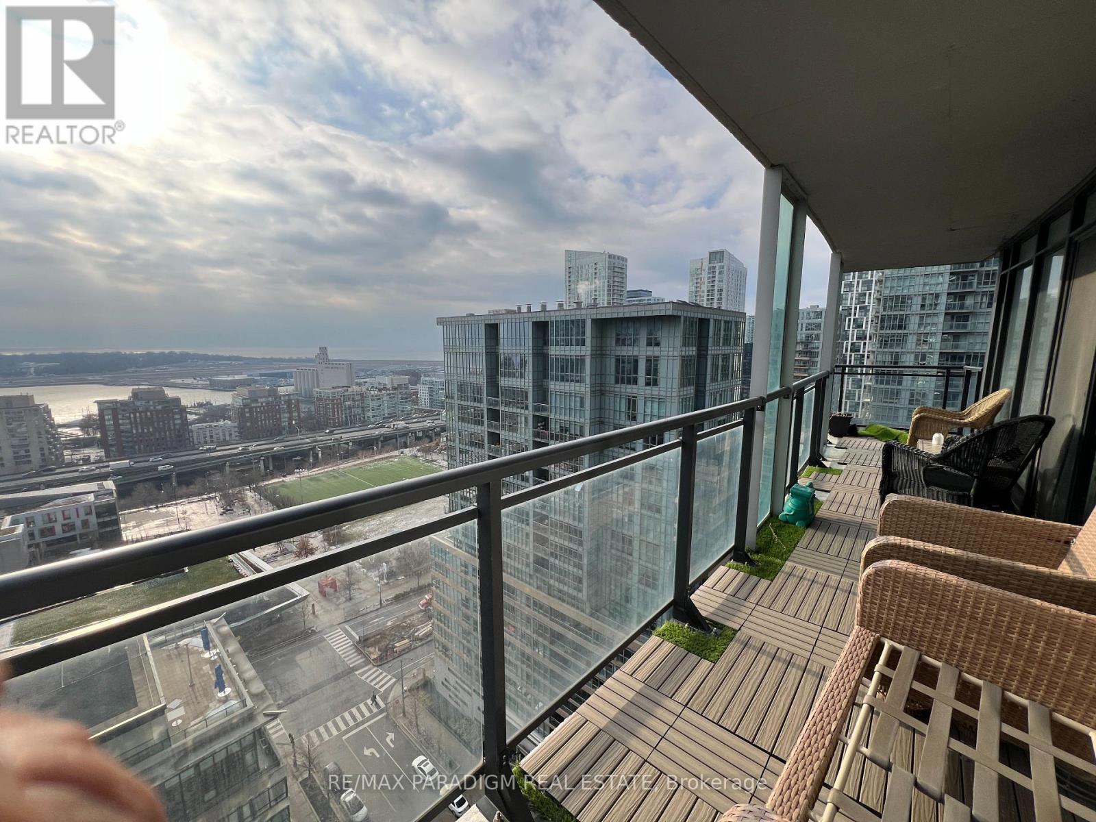 2509 - 25 Capreol Court, Toronto, Ontario  M5V 3Z7 - Photo 9 - C12692776