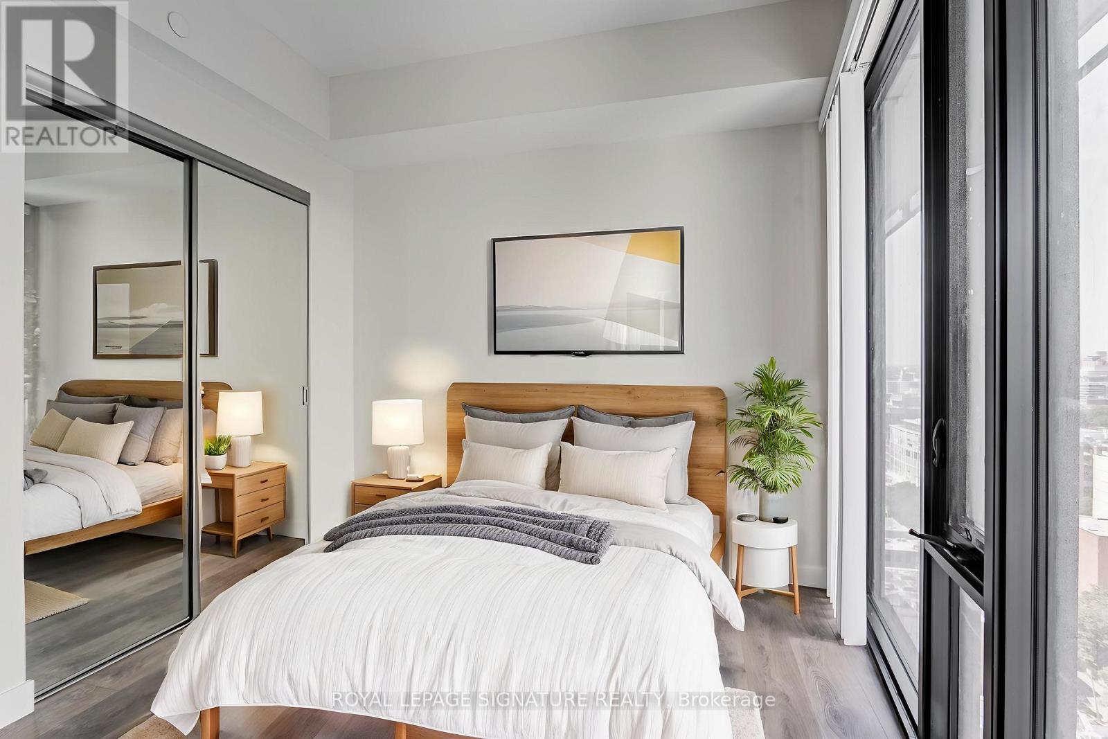 1805 - 215 Queen Street W, Toronto, Ontario  M5V 0P5 - Photo 17 - C12692816