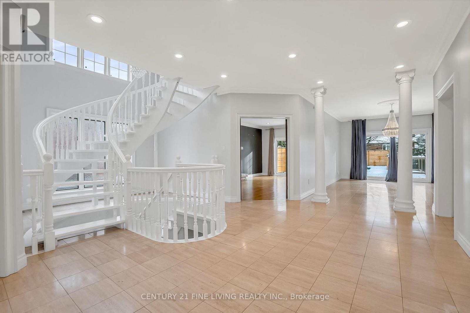 140 Bathgate Drive, Toronto, Ontario  M1C 1T5 - Photo 4 - E12692704