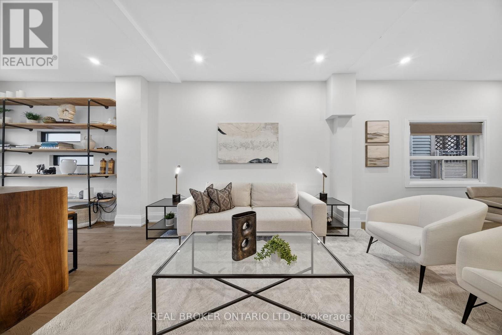 143 Parkmount Road, Toronto, Ontario  M4J 4V3 - Photo 7 - E12692740