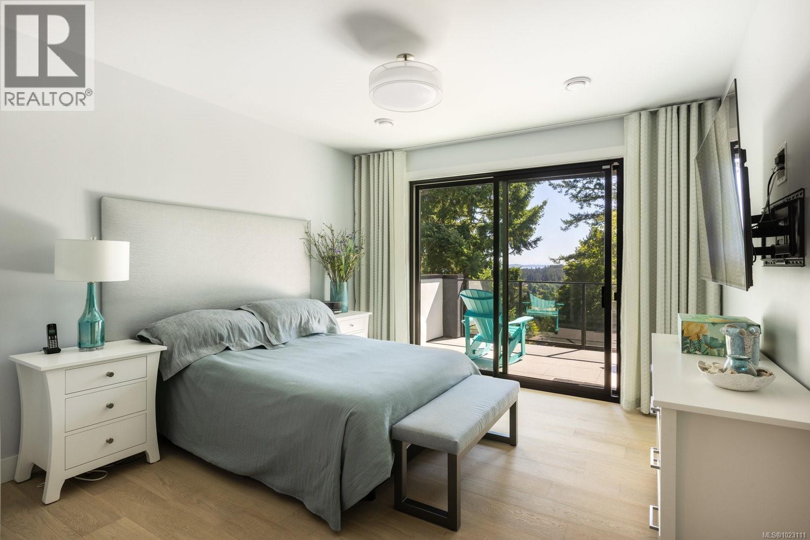 4673 Boulderwood Dr, Saanich, British Columbia  V8Y 2P8 - Photo 22 - 1023111