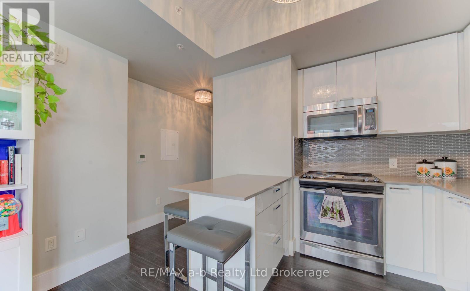 415 - 155 St Leger Street, Kitchener, Ontario  N2H 0B9 - Photo 12 - X12692736