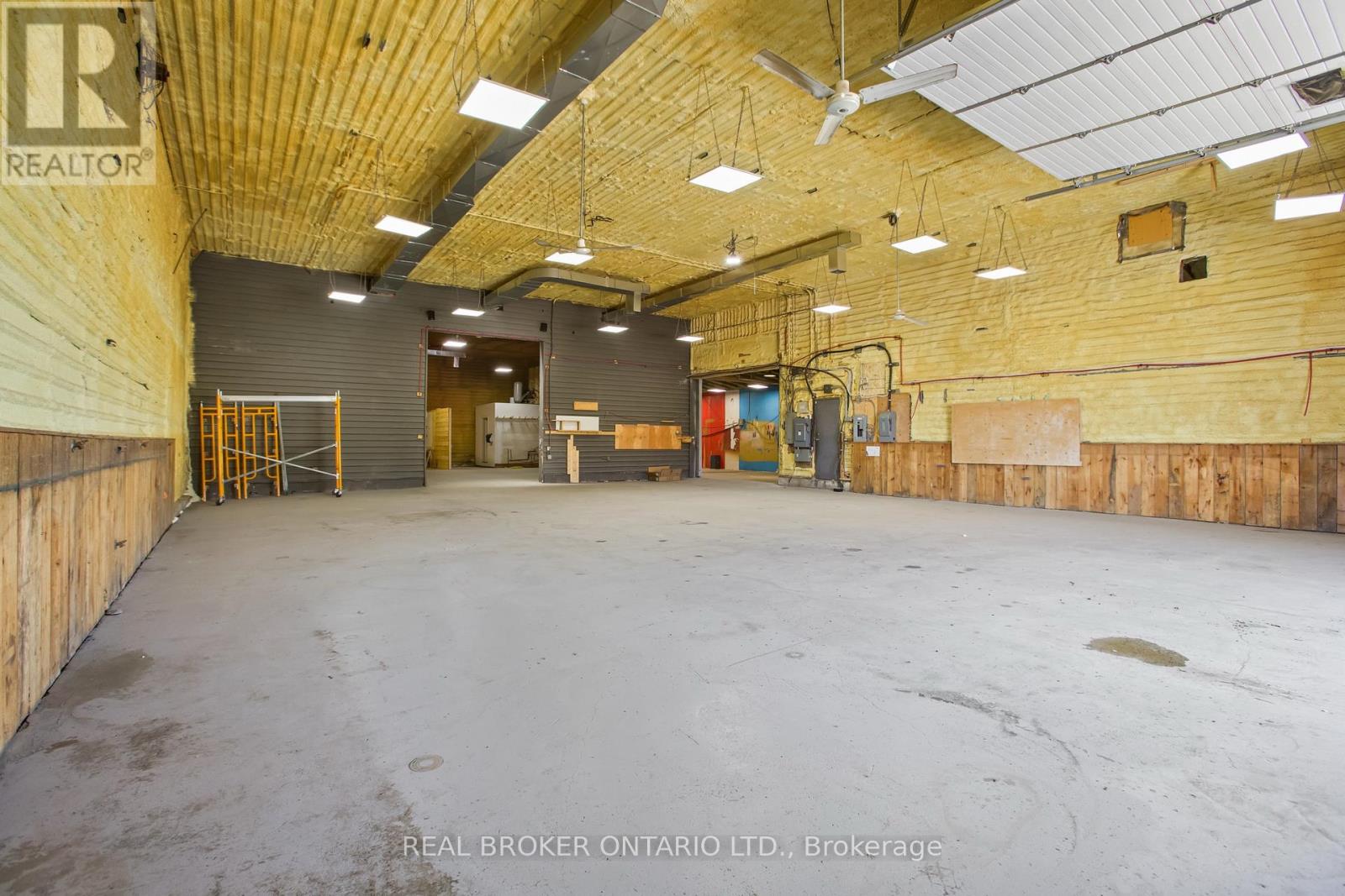 - Barn - 1153 Canal Road, Bradford West Gwillimbury (Bradford), Ontario  L3Z 4E2 - Photo 19 - N12692772