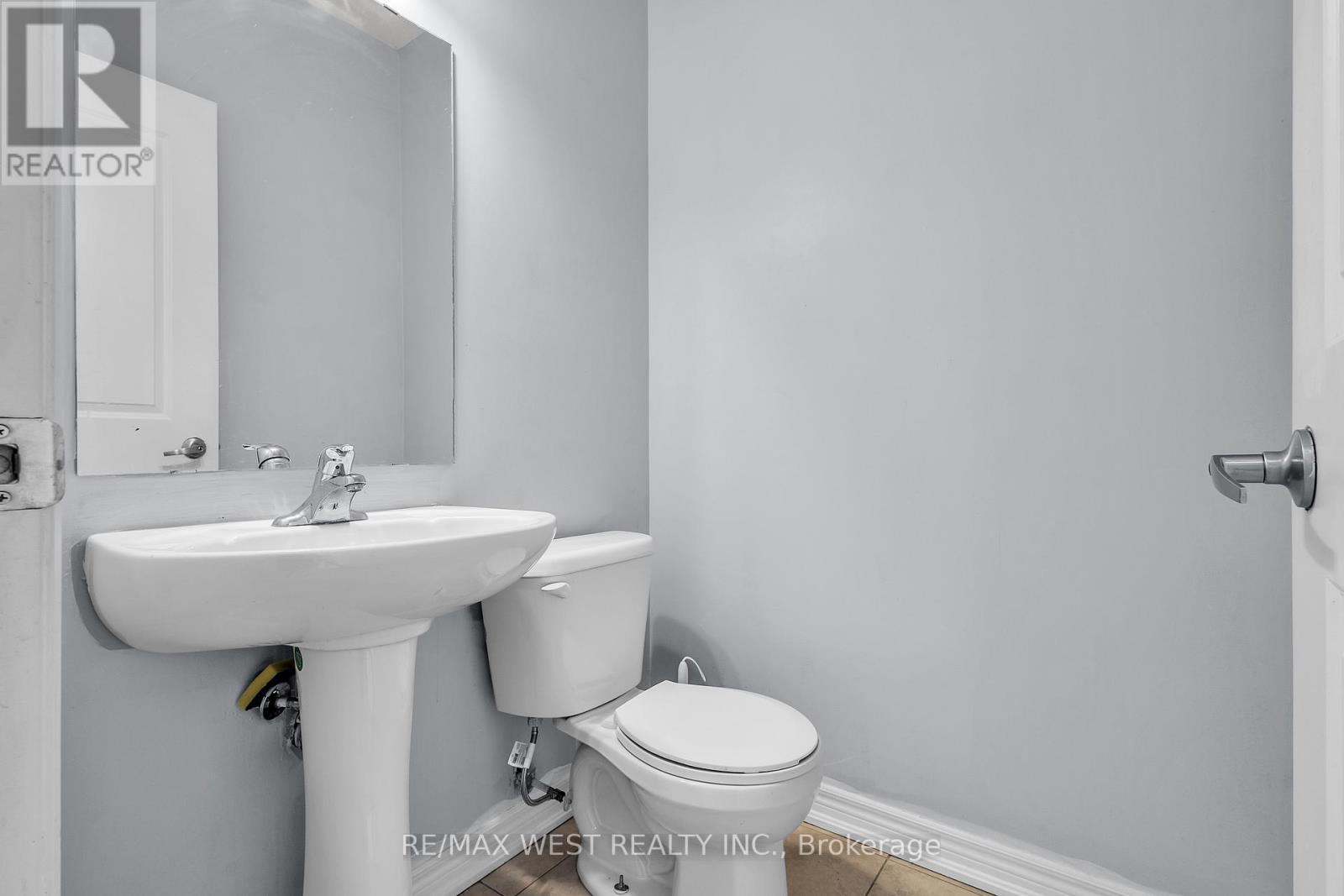 9 - 9601 Jane Street, Vaughan, Ontario  L6A 4G5 - Photo 29 - N12692802