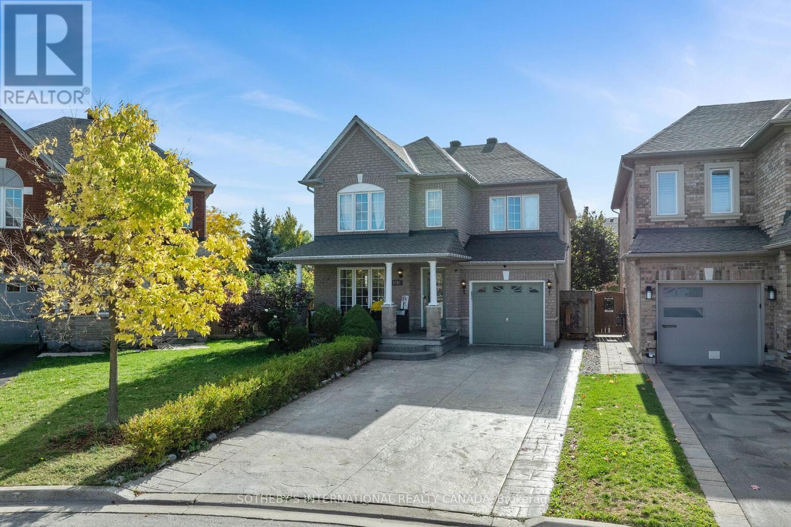 2182 MEADOWGLEN DRIVE, Oakville, Ontario