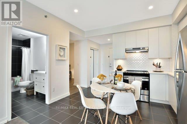 318 - 2490 Old Bronte Road, Oakville, Ontario  L6M 0Y5 - Photo 11 - W12692696