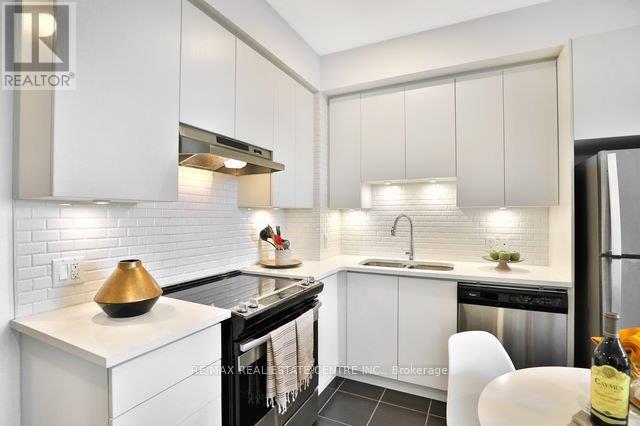 318 - 2490 Old Bronte Road, Oakville, Ontario  L6M 0Y5 - Photo 13 - W12692696