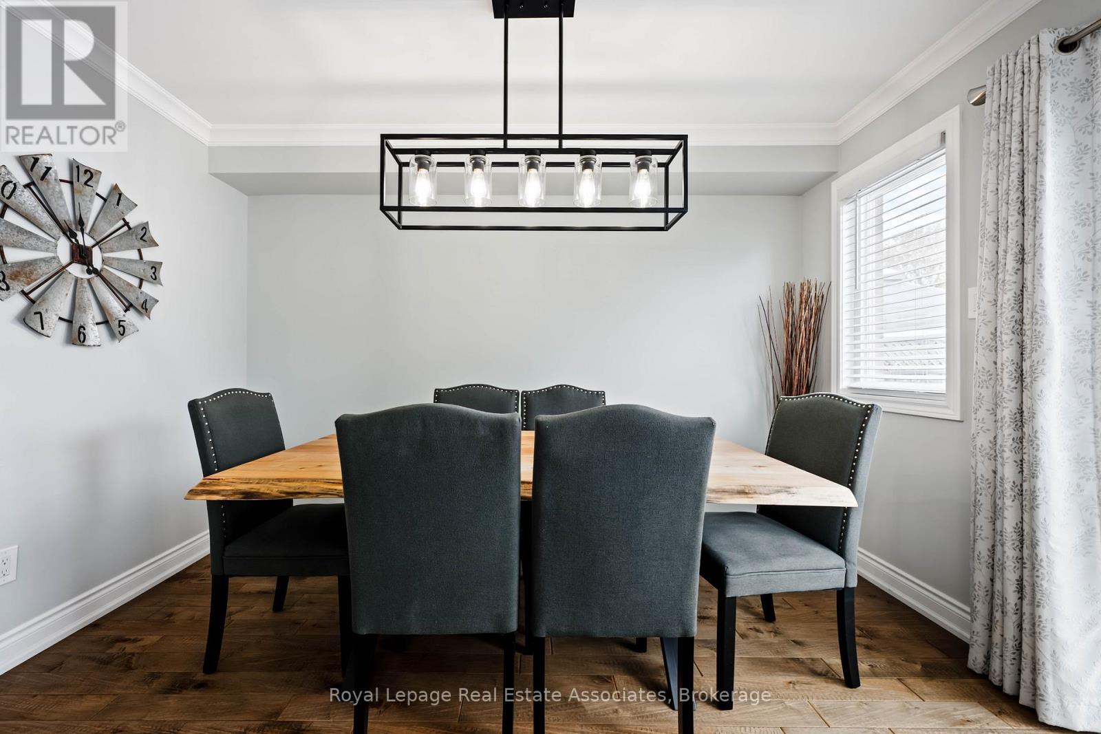 51 Curry Crescent, Halton Hills, Ontario  L7G 5T1 - Photo 11 - W12692730