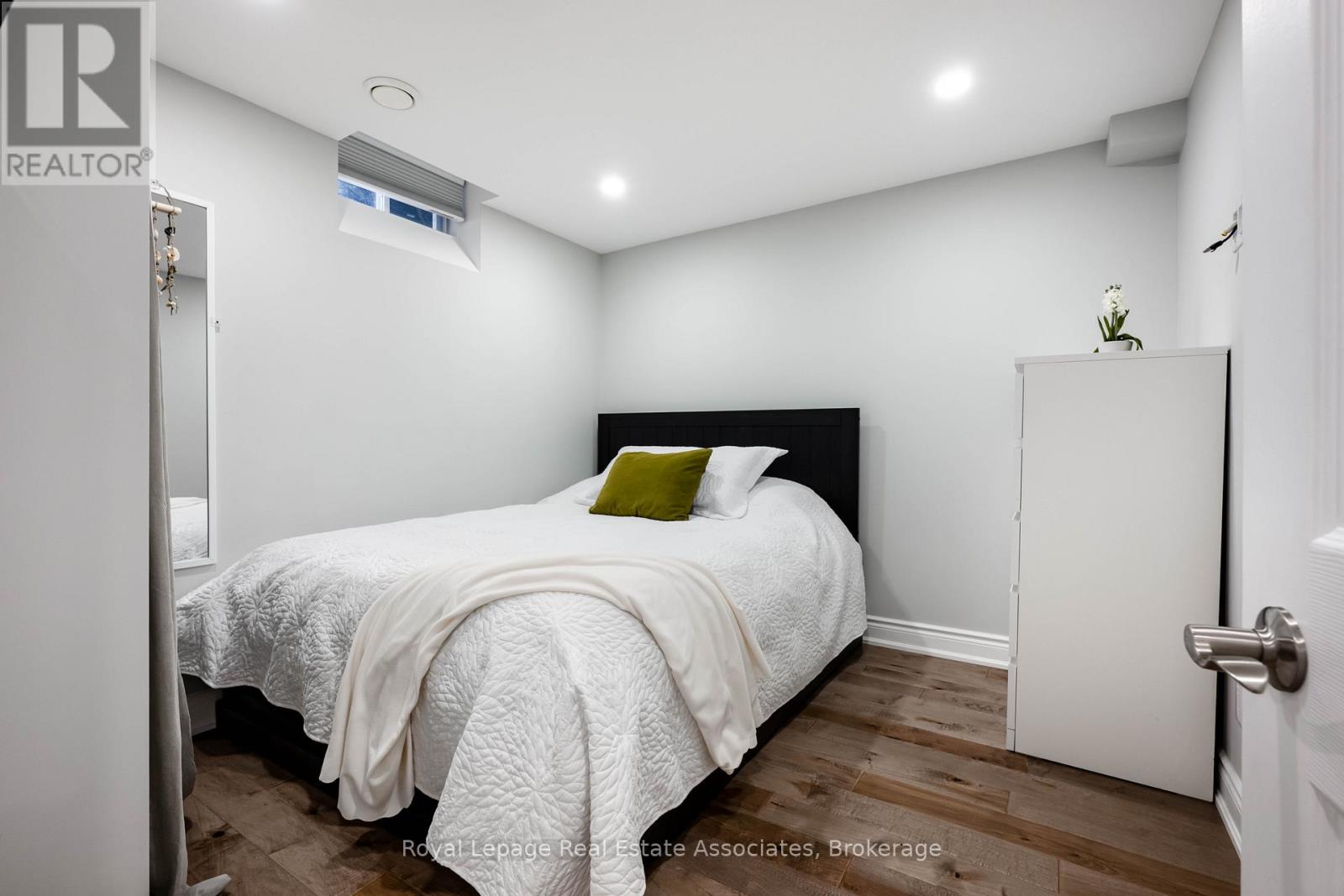 51 Curry Crescent, Halton Hills, Ontario  L7G 5T1 - Photo 31 - W12692730