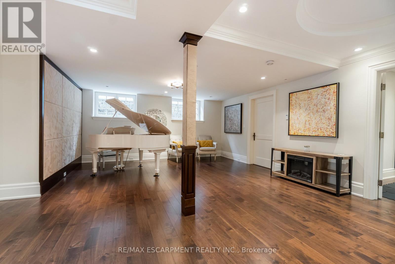 1476 Carmen Drive, Mississauga, Ontario  L5G 3Z1 - Photo 39 - W12692732